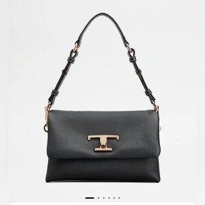 NWT Tod’s - T Timeless Flap back, mini, in black pebbled leather